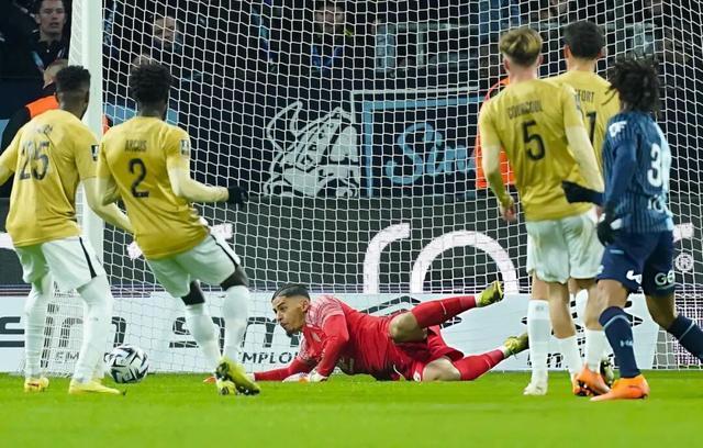 法甲外援绝杀意乙德比直击对方大门 法甲外援绝杀意乙德比直击对方大门